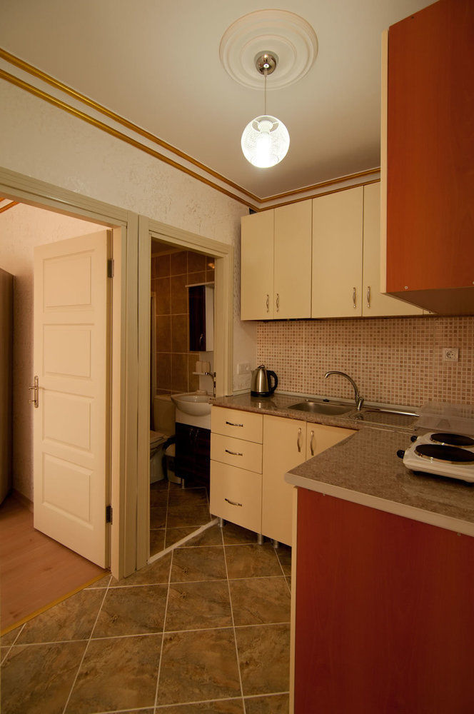 Bera House Apartment Истанбул Екстериор снимка